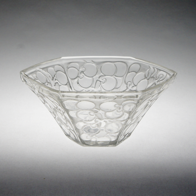 テーブルウェア「6面のブドウ RAISINS,SIX PANS 鉢」