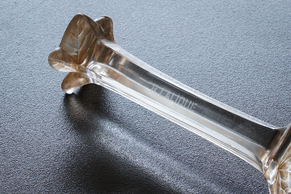 テーブルウェア「蔦の葉 FEUILLES DE LIERRE ナイフレスト【1客のみ】」