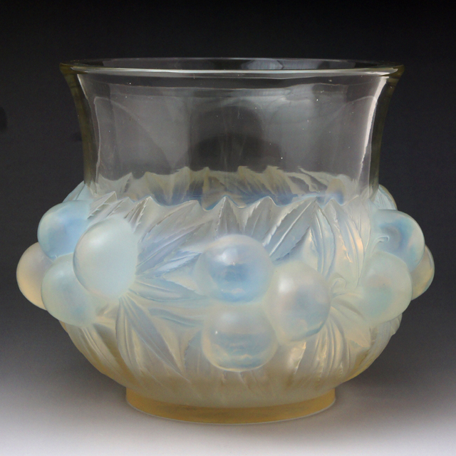 花瓶「プルーン」