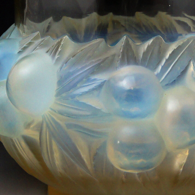 花瓶「プルーン」