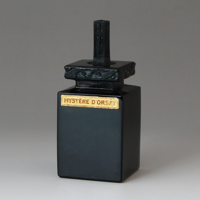 香水瓶「ミステリー」