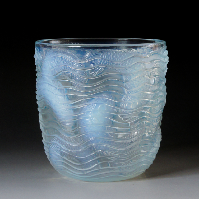 花瓶「ドルフィン」