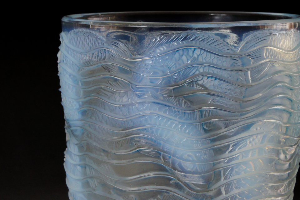 花瓶「ドルフィン」