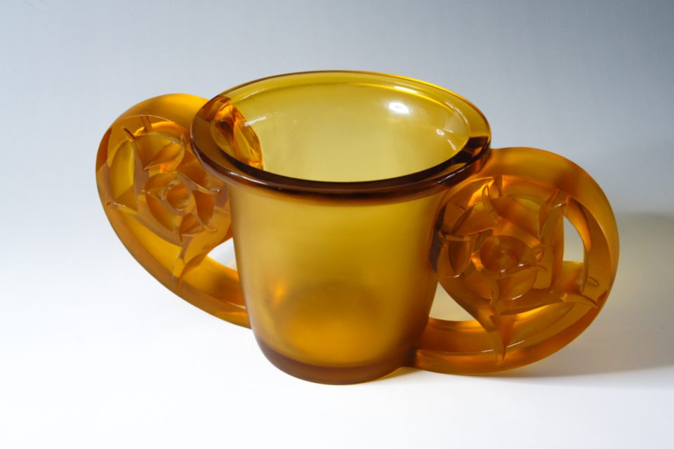 花瓶「ピエールフォン」