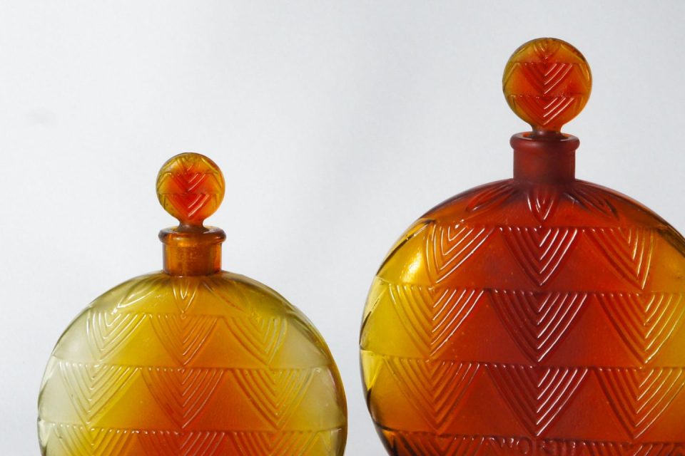 香水瓶「光に向かって」