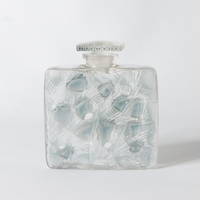 香水瓶「ツバメ」