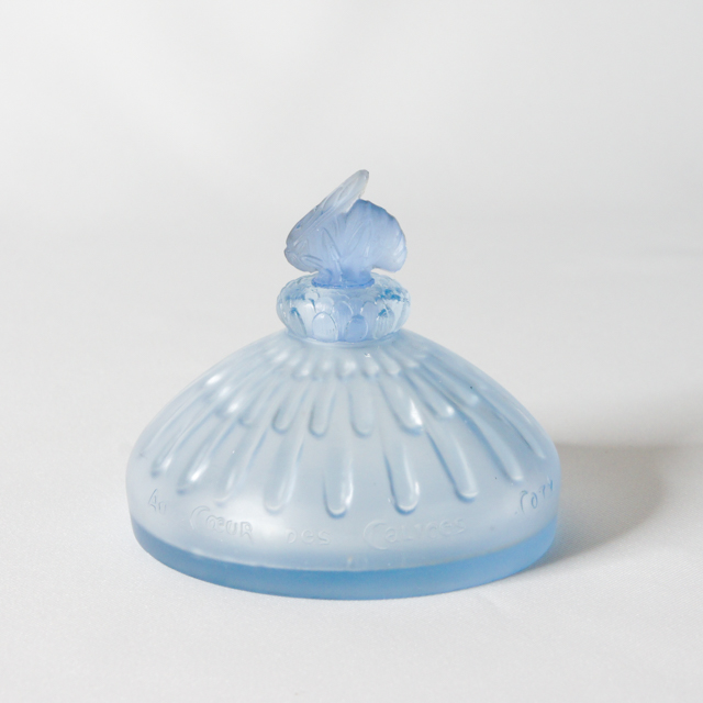 香水瓶「オ・クル・デ・カリスー夢の中にー AU COEUR DES CALICES(COTY)」