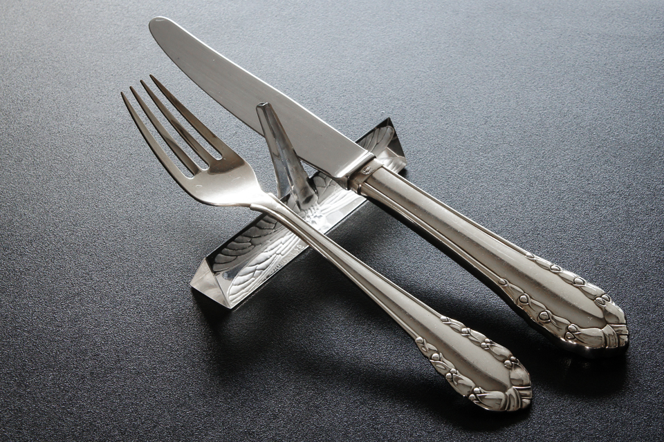 テーブルウェア「トンボ LIBELLULE ナイフレスト【1客のみ】」