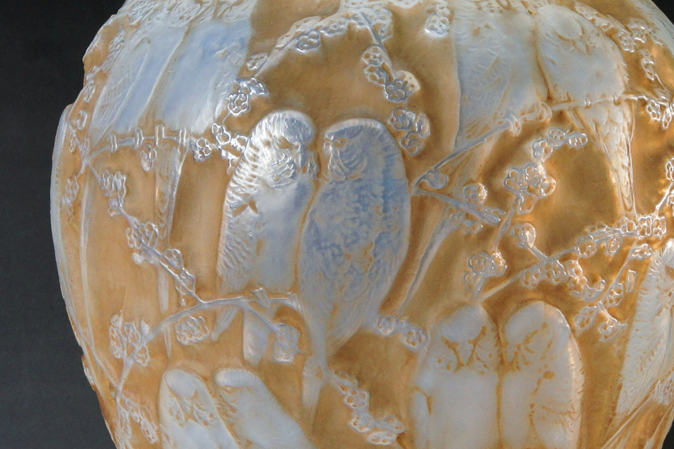 インコ」ルネ・ラリックの花瓶《ギャルリーオルフェ》