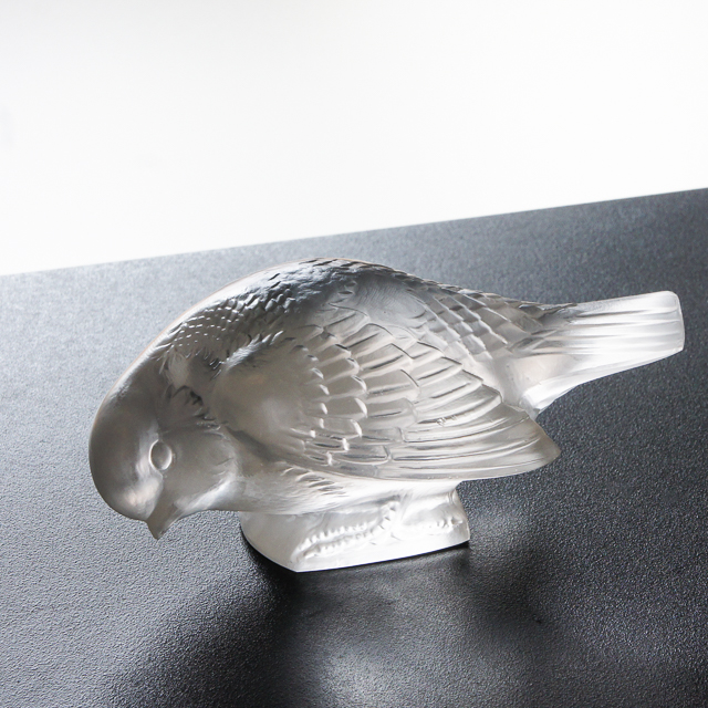 デスクウェア「あざといスズメ」