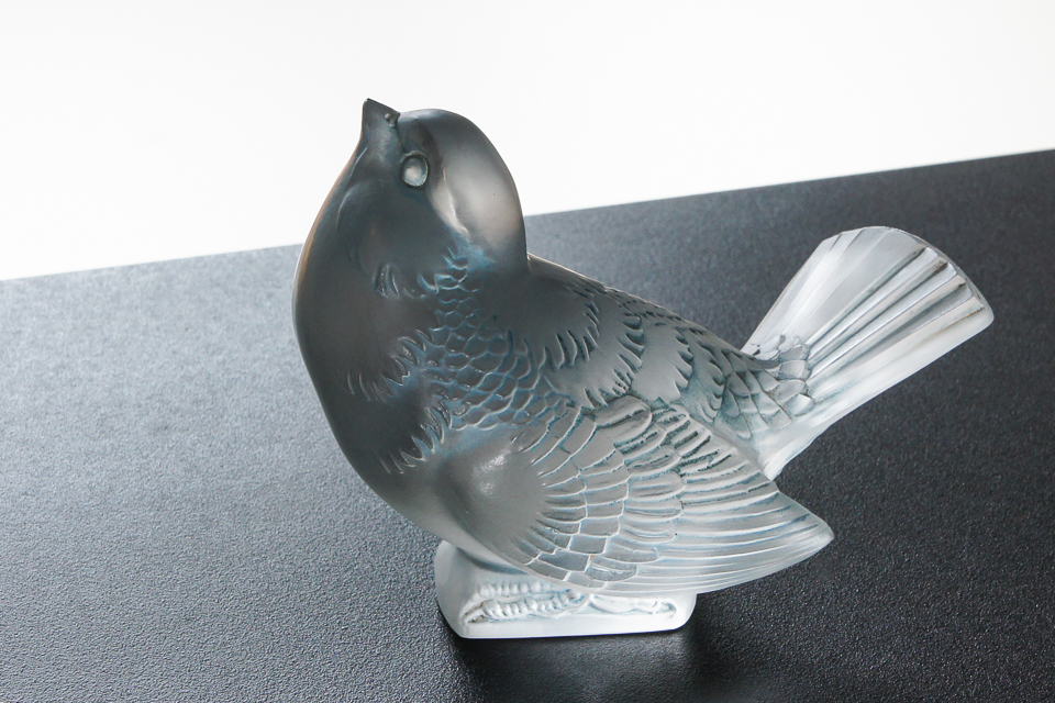 デスクウェア「おどけるスズメ」