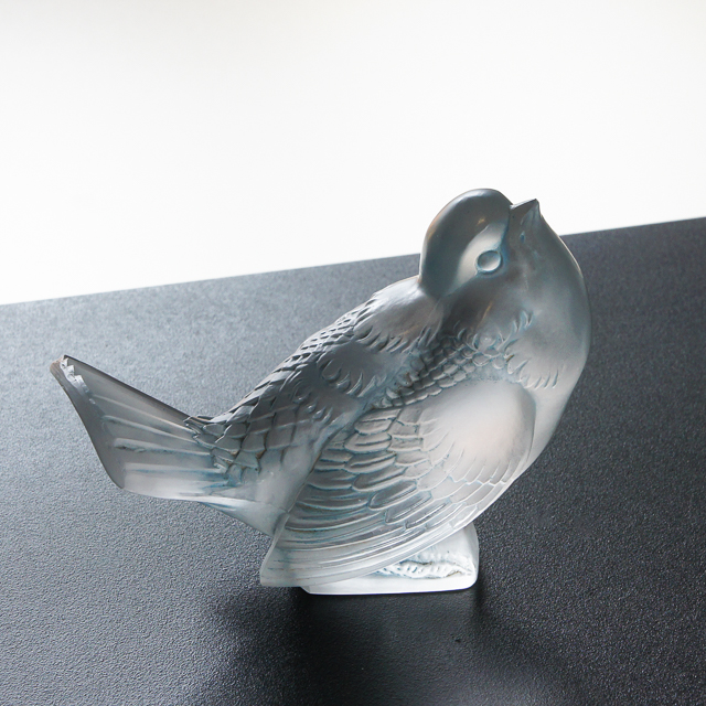 デスクウェア「おどけるスズメ」